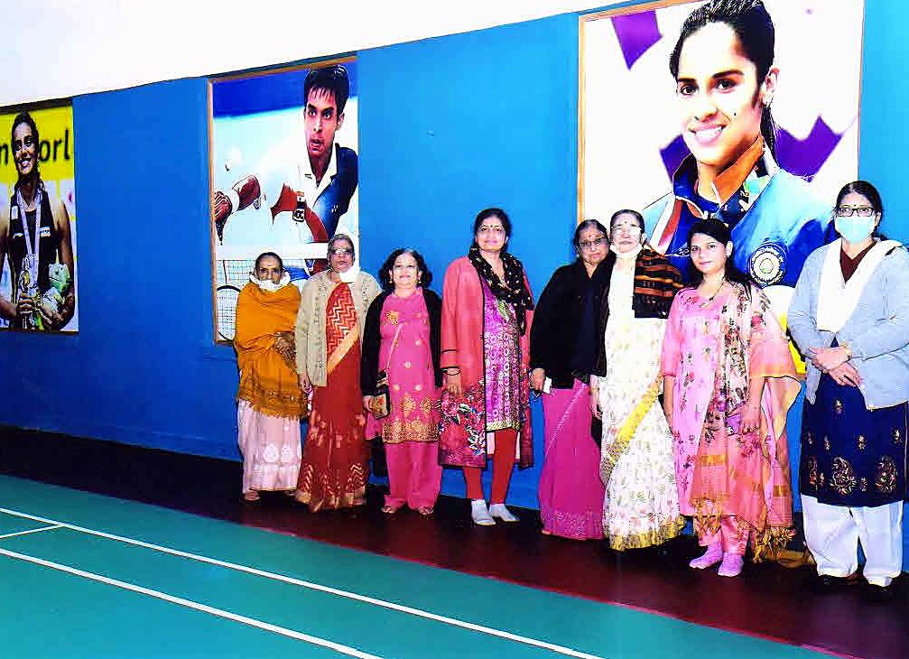 Members Visiting the Renovated Hall