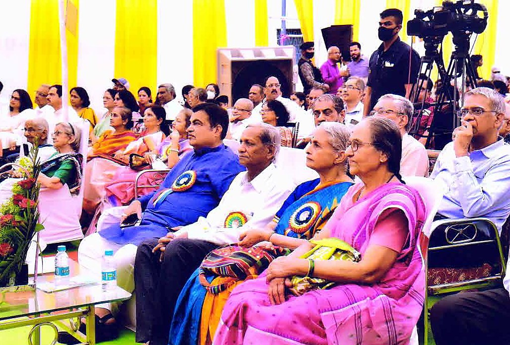 Dignitaries at the Celebration